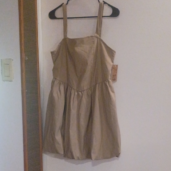 Just Found Dresses & Skirts - Elegant Tan Mini Dress